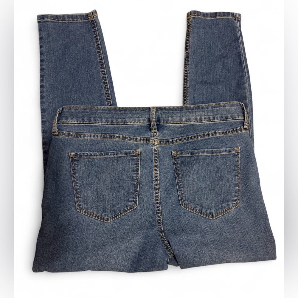 Old Navy Women's Skinny Jeans in Denim Blue